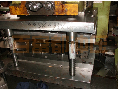 如何購買沖壓加工配套設備